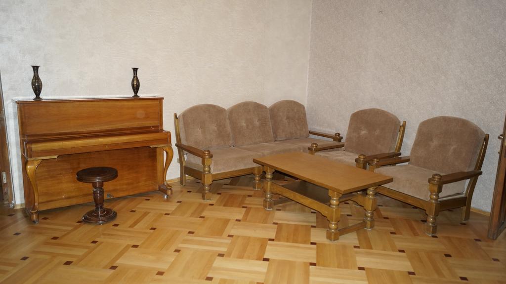 Nino'S Guest House Τυφλίδα Δωμάτιο φωτογραφία